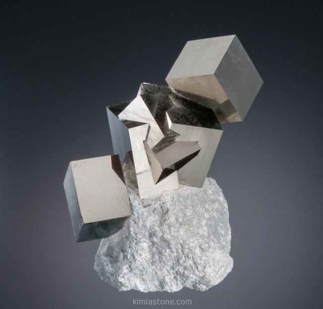 پیریت Pyrite 