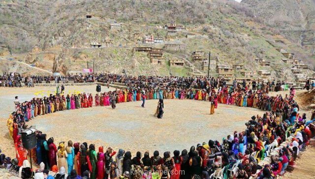 مراسم جشن نوروز در تنگی سر کردستان