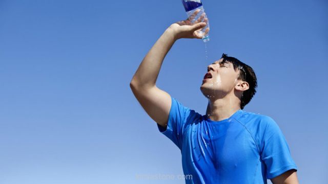 causes-overheating-human-body_46b7bc6c7bb3ef37