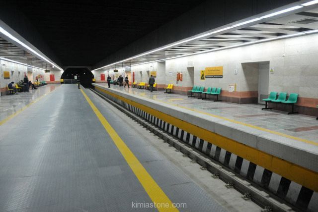 نگارخانه در ایستگاه های مترو