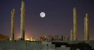 تحویل سال 96 در حافظیه و تخت‌جمشید